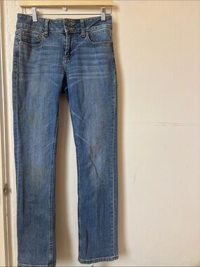 LONDONJEAN Women's Straight-Leg Jeans in Mid Blue